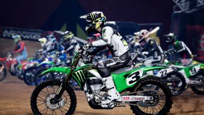Monster Energy Supercross - The Official Videogame 4 бесплатно скачать на пк